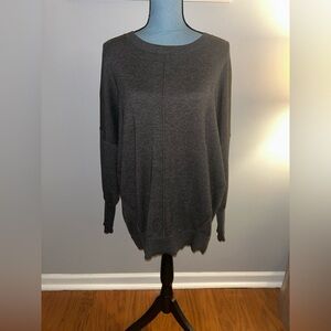 Worthington Gray Oversized Drop Sleeve Sweater XL
EUC